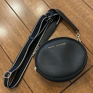 Marc Jacobs Rewind Oval Crossbody